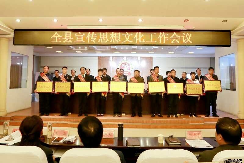 公道自在人心，齐君峰烧鸡获得社会荣誉不断
